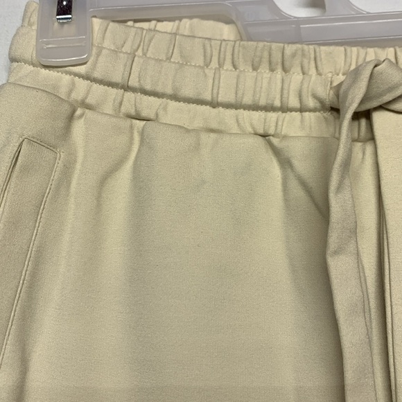 Psophia Vasquez De Castro Cream Jogger Pant - Picture 7 of 10